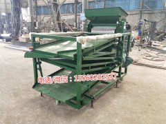 大型花椒篩選機、多層花椒篩選機、無刺青椒打靶機發(fā)往重慶豐都縣